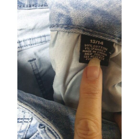 Rue21 Women's Jeans 13/14 High Rise Ripped Curvy Strech Jeans Size 13/14 - Picture 6 of 7